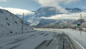 Precaución: Múltiples rutas cerradas en Mendoza por nieve y hielo
