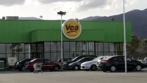 🐔 ¡Insólito! Detienen al subgerente de un Vea en San Martín por llevarse 200 kilos de pollo