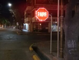 San Martín: el municipio repara a diario carteles de tránsito vandalizados