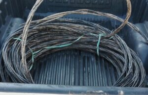 Cayeron dos hombres con cable robado en San Martín