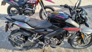 Cuatro motos retenidas y dos aprehendidos en Maipú durante operativos policiales