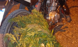 Junín: detuvieron a un motociclista con más de 3 kilos de droga tras una persecución