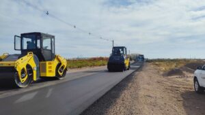Obras viales en San Martín: continúan los trabajos en colectoras de la ruta nacional 7