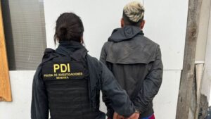 La Policía lo buscaba por un homicidio, intentó escapar y terminó detenido