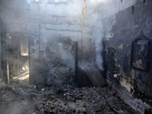Una mujer tuvo graves quemaduras por un incendio