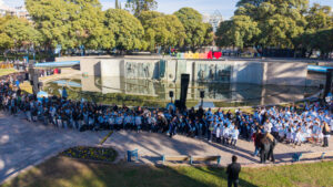 Emotiva ceremonia en la Ciudad de Mendoza: más de 750 alumnos juraron la bandera