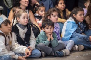 La Ciudad de Mendoza celebró el 9 de Julio y abrió la octava edición de Ciudad de los Chicos