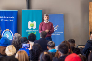 La Ciudad de Mendoza lanzó una capacitación para futuros montadores electricistas domiciliarios
