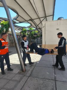 Defensa Civil realizó un simulacro de inundación en una escuela de San Martín
