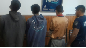 Un llamado al 911 permitió aprehender a tres hombres y recuperar elementos robados en Maipú